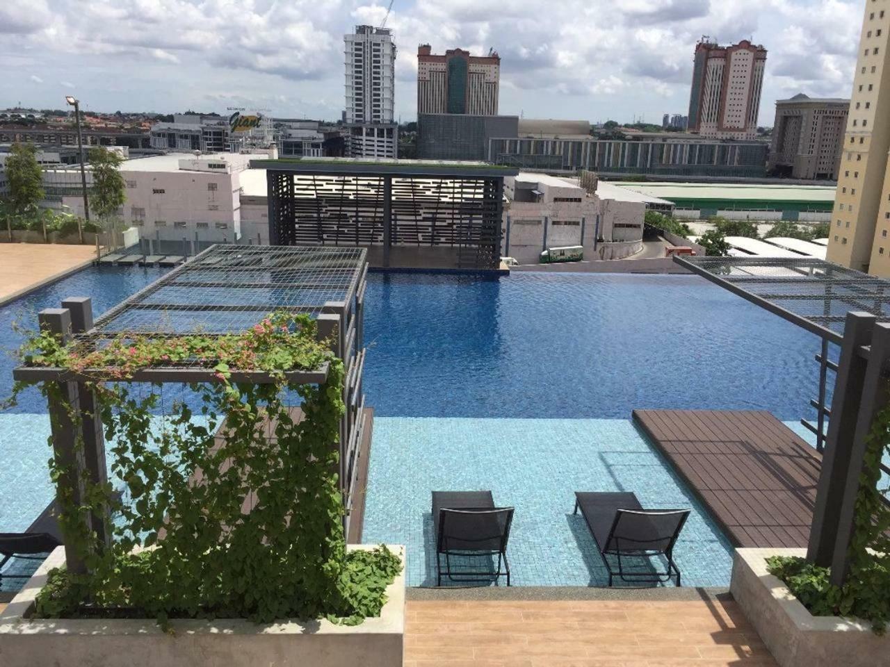 ยูเอสเจ วัน ซูบังชายา บาย ไวด์เบด Apartment ซูบังจายา ภายนอก รูปภาพ